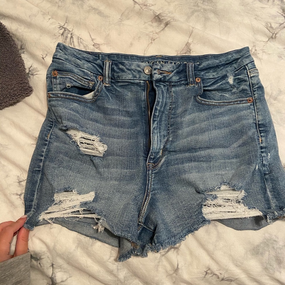 Size 12 AE high rise shorts